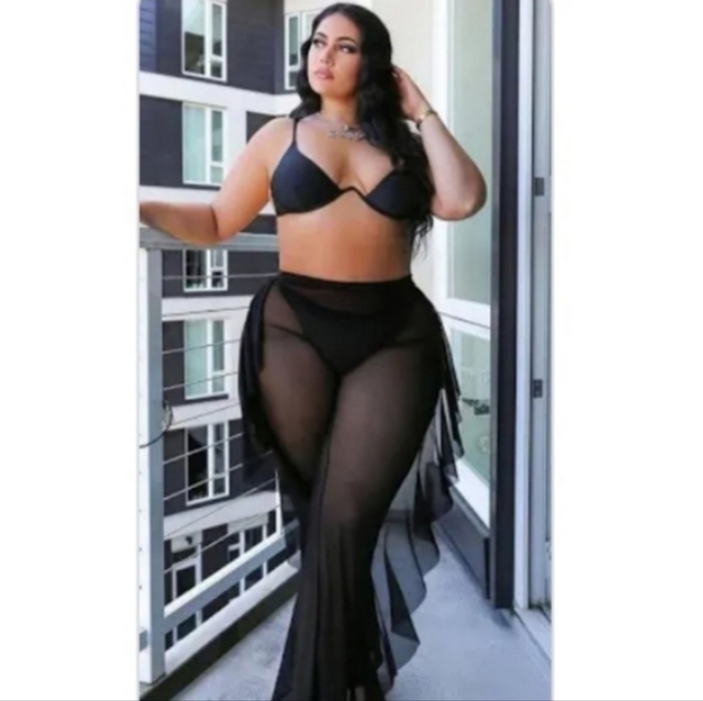 Fashion Nova leopard mesh cover-up pants - Picture 7 of 8